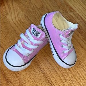 🚫SOLD ON Ⓜ️🚫 Purple Converse